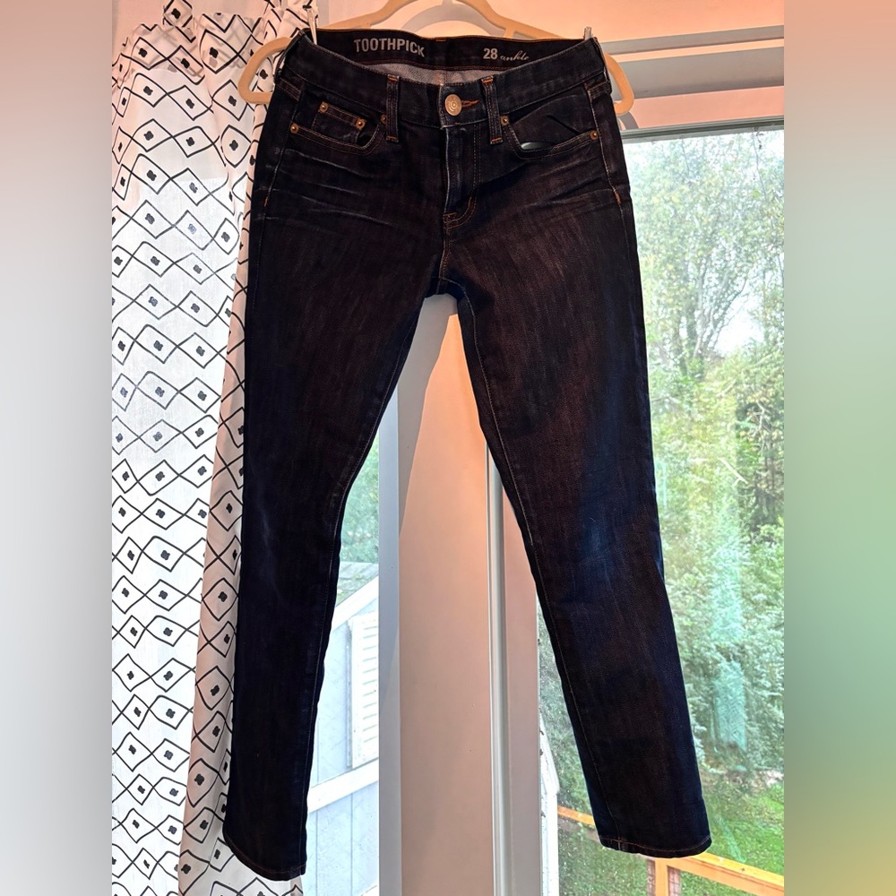 J Crew toothpick ankle skinny jeans dark rinse.